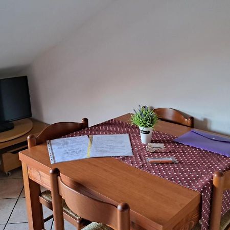 Apartamento Casa Paola - Stazione 400 Mt - Free Wifi Arcore Exterior foto
