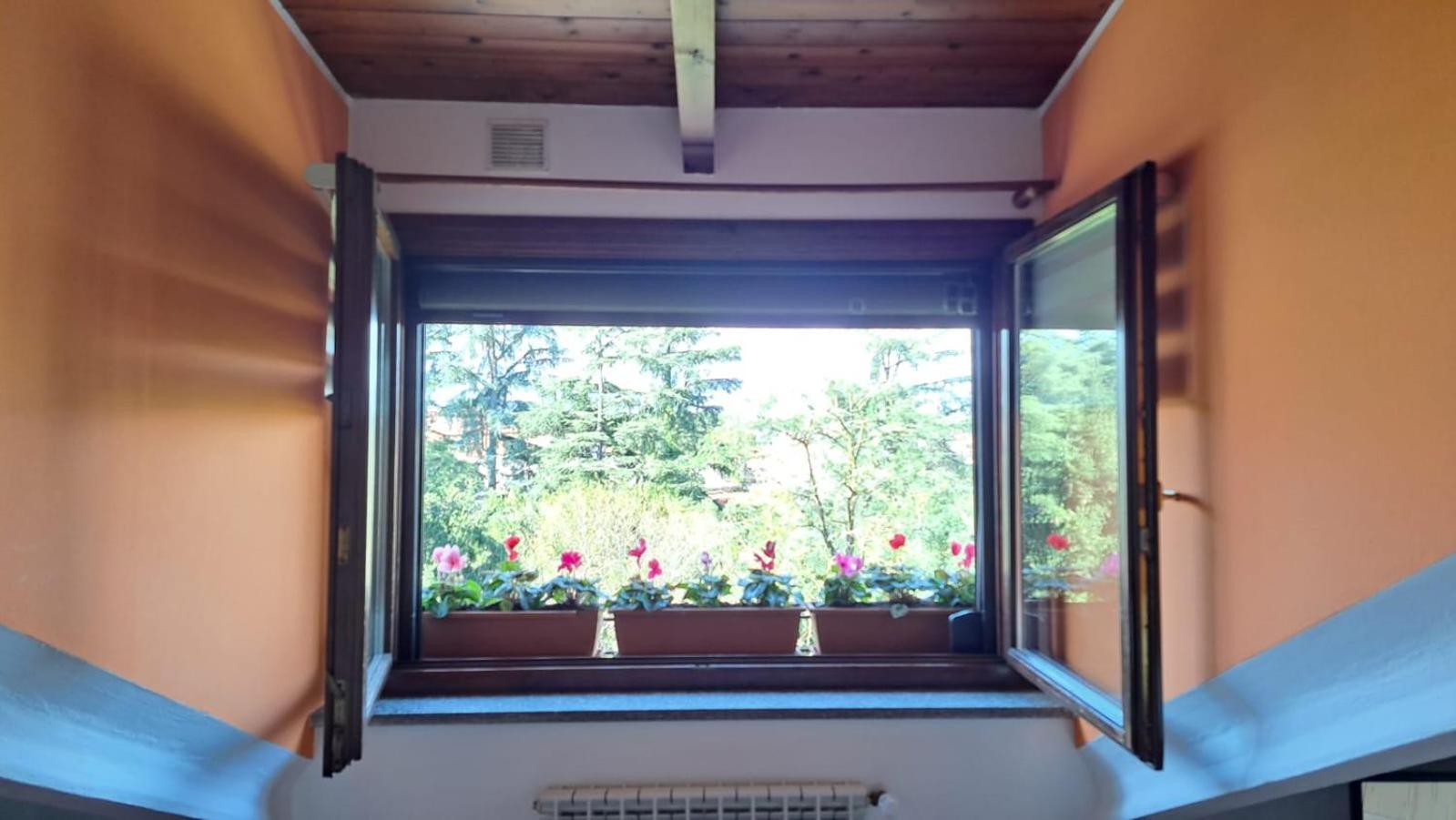 Apartamento Casa Paola - Stazione 400 Mt - Free Wifi Arcore Exterior foto