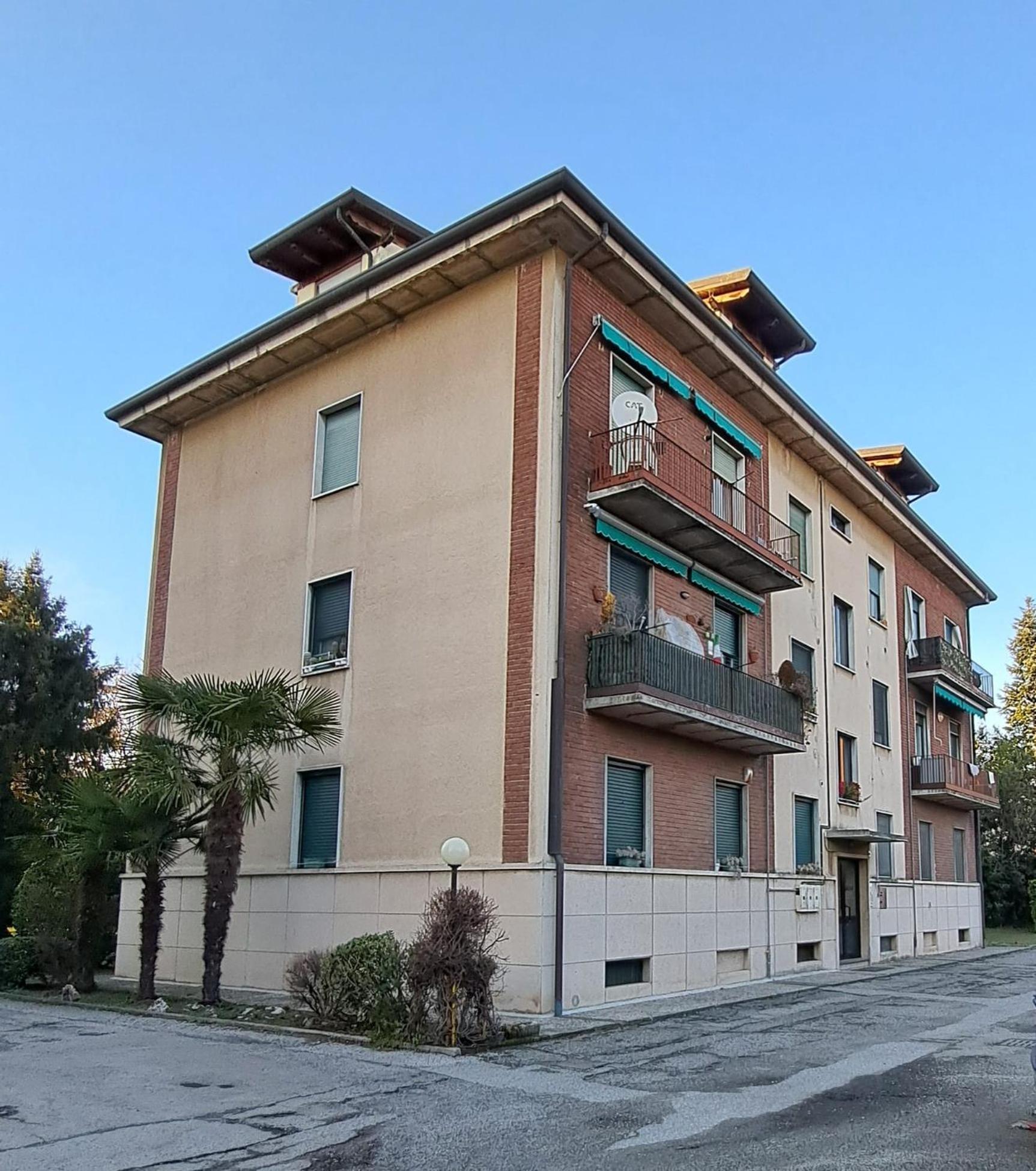 Apartamento Casa Paola - Stazione 400 Mt - Free Wifi Arcore Exterior foto